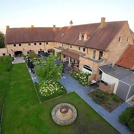 Ferme D'ecavéé Celles (Hainaut)