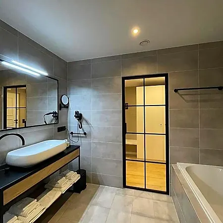 Ferme D'ecavéé Hotel 4*