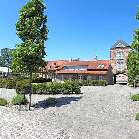 Ferme D'ecavéé 4*